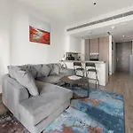 Vayk - Elegant 1 Bd With Scenic Marina Views
