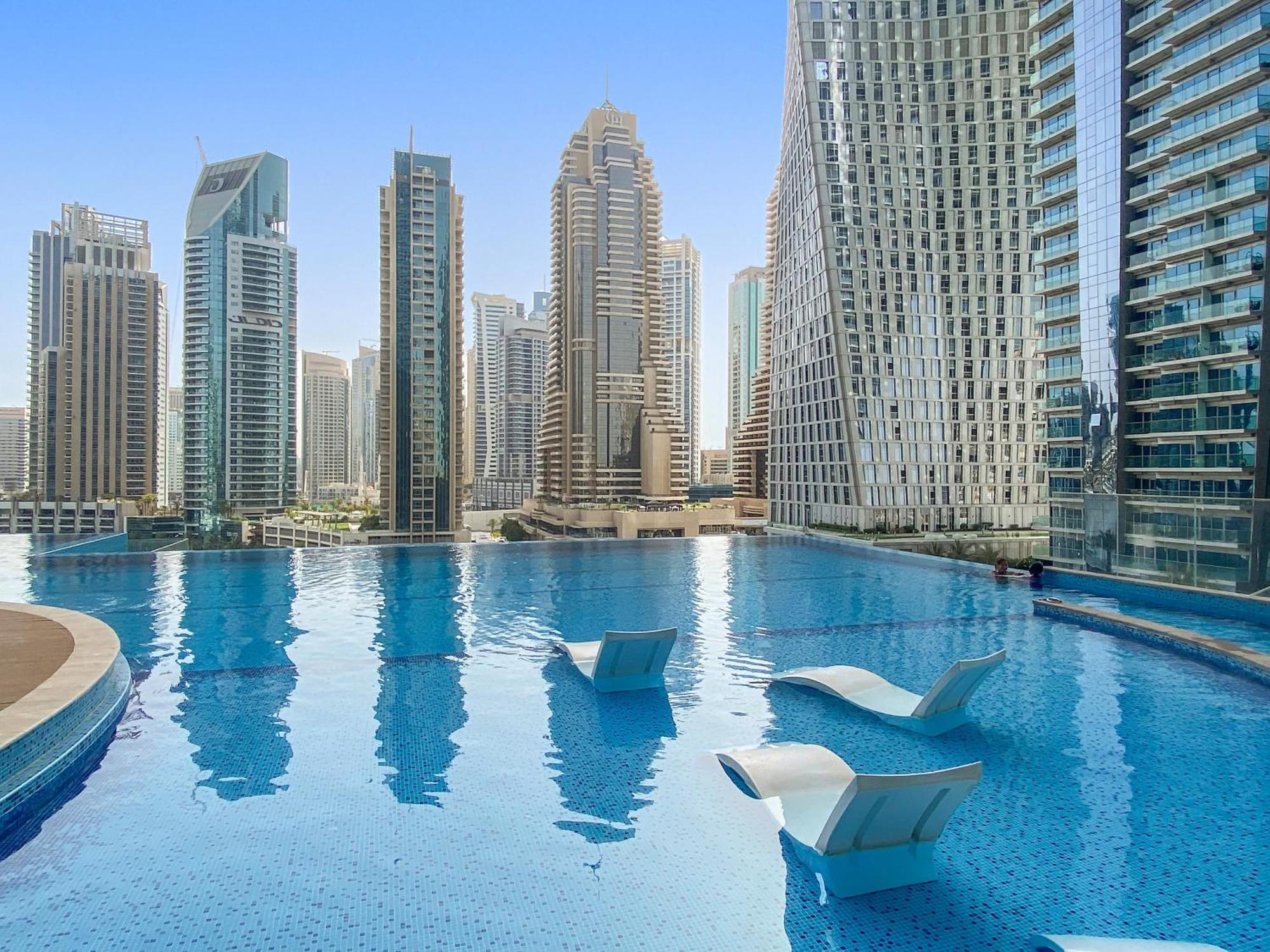 Apartment Vayk - Elegant 1 Bd With Scenic Marina Views Dubai
